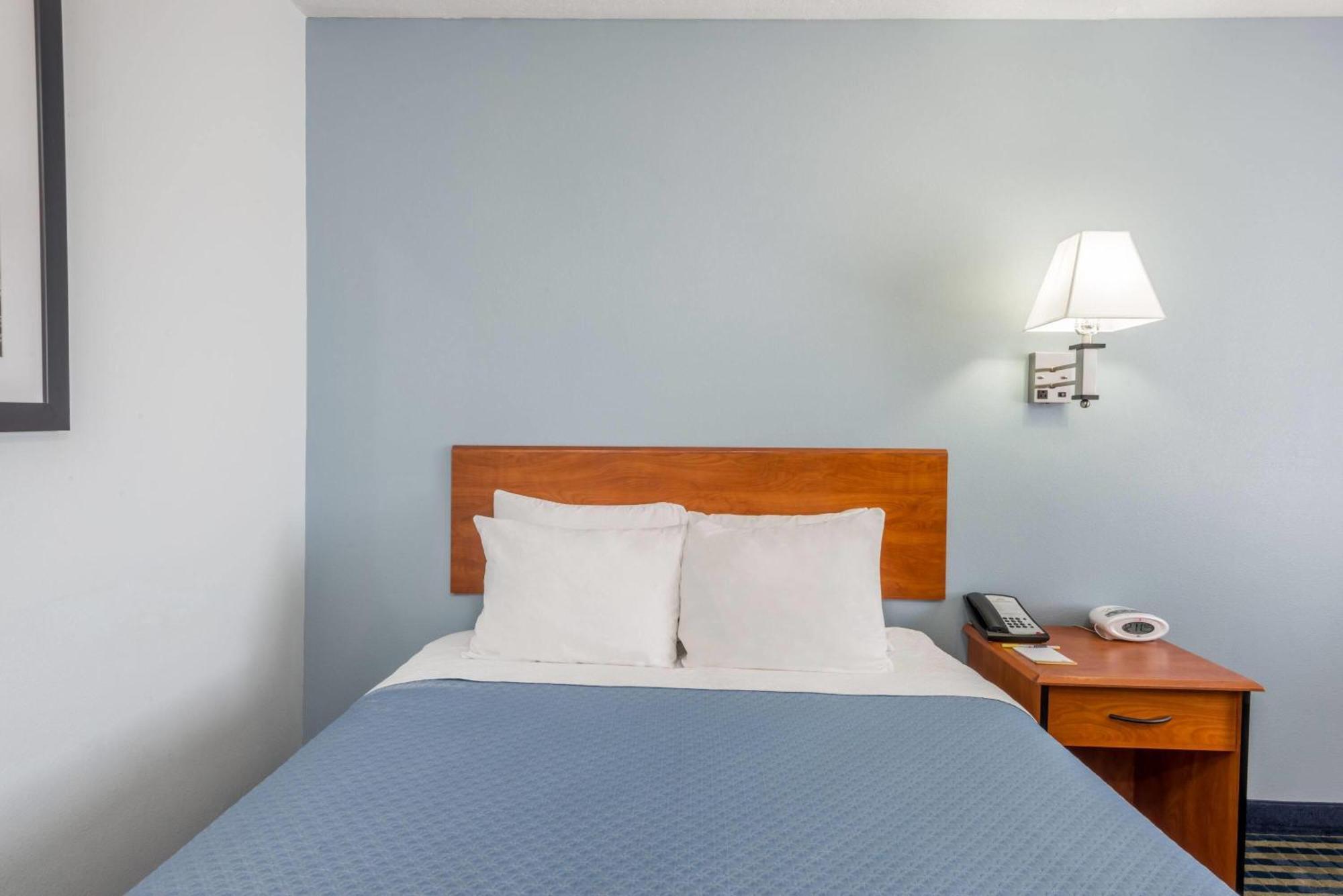 Days Inn By Wyndham Las Vegas Dış mekan fotoğraf